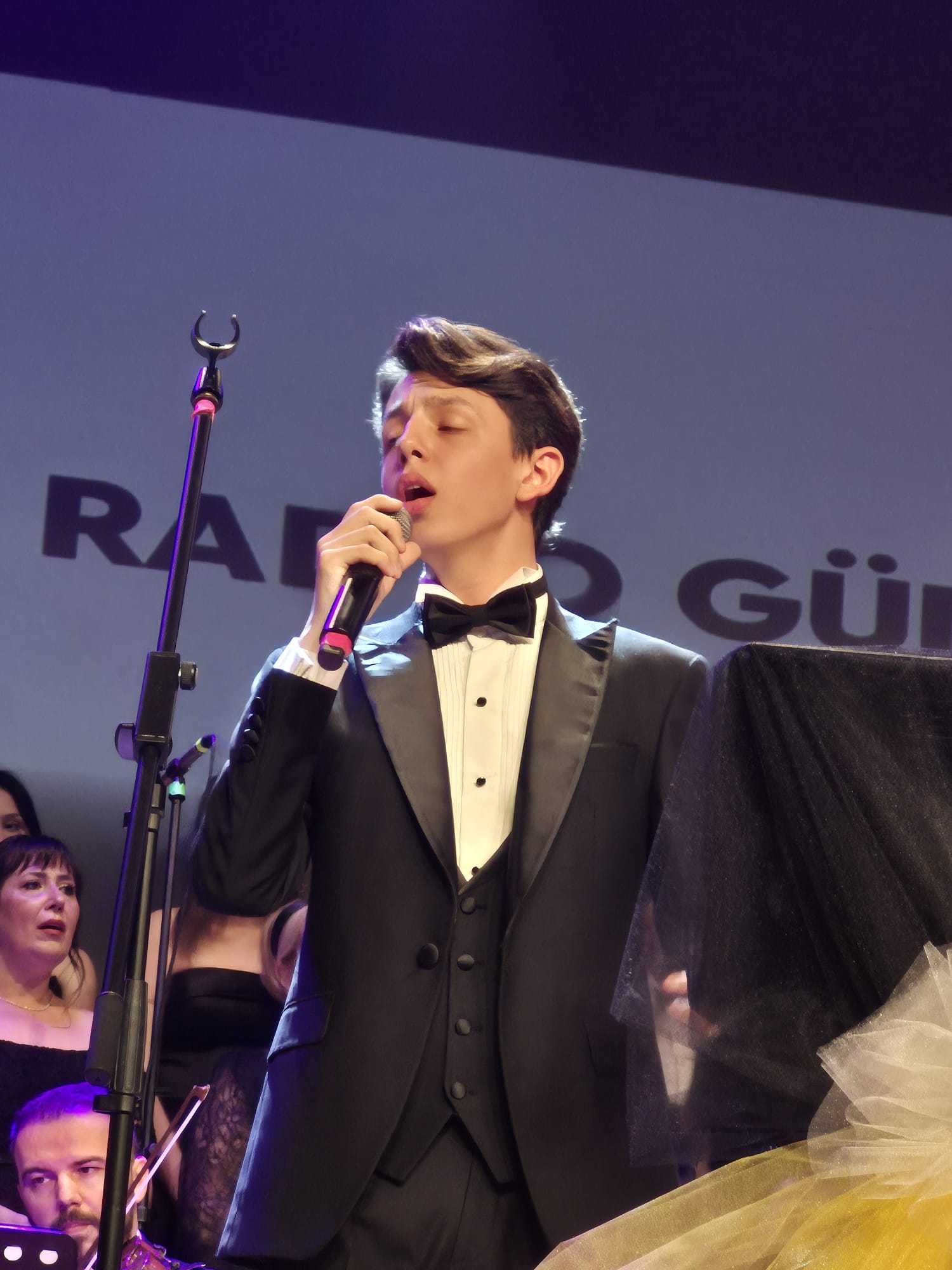 80'ler Radyo Günleri Konseri Solist Performansı